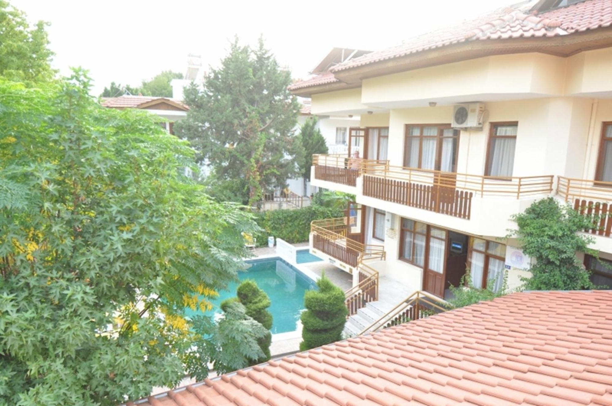 Uestuen Apart Marmaris Esterno foto