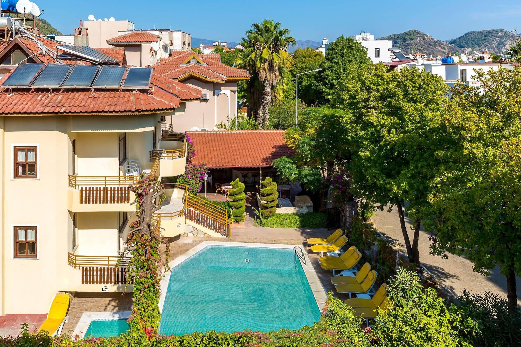 Uestuen Apart Marmaris Esterno foto